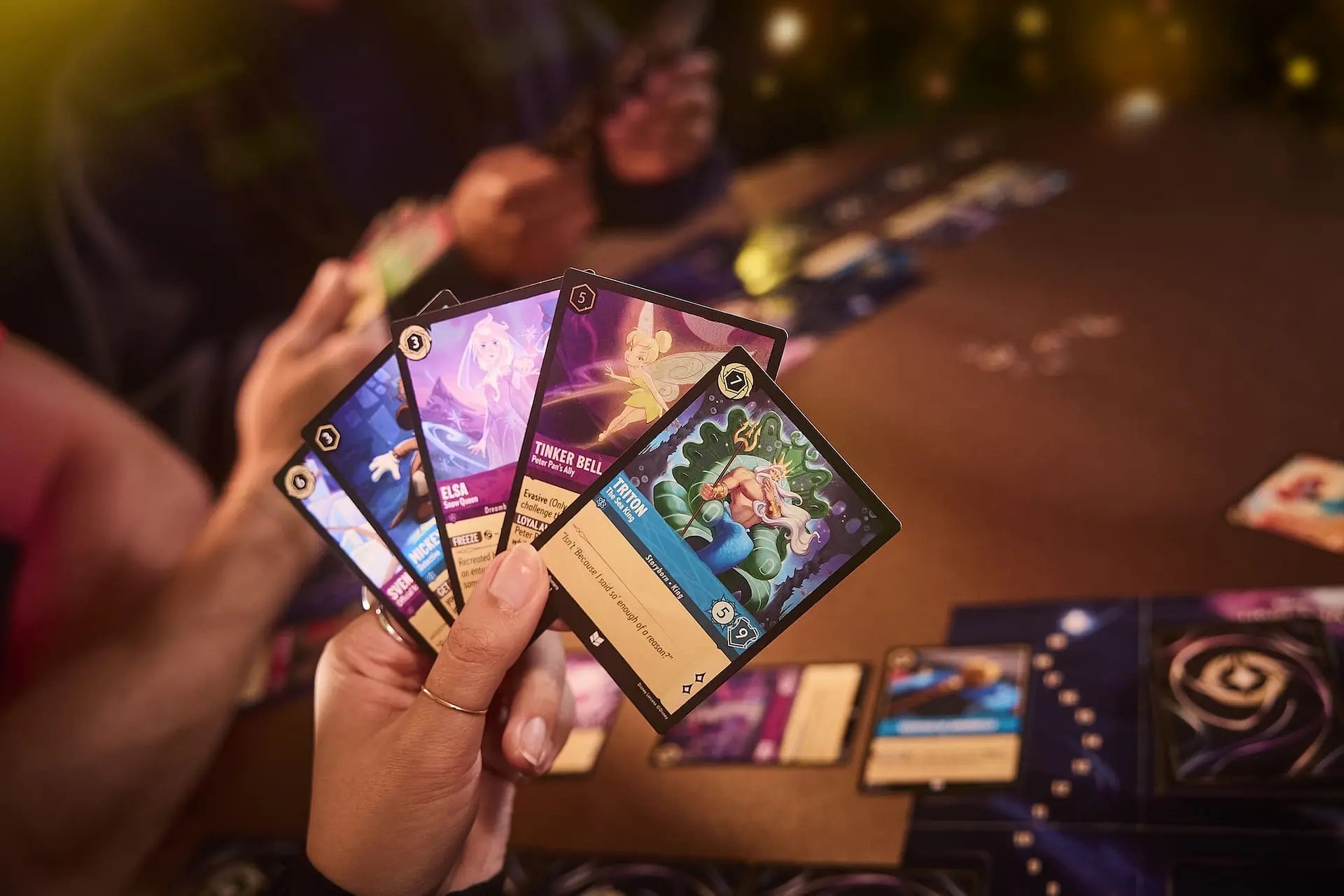 Entrevista Disney Lorcana D23 – Diversão em família e colecionável – Card Game