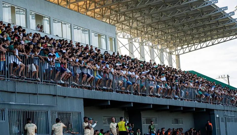Amistoso do Feira FC arrecadou cerca de 4 toneladas de alimentos