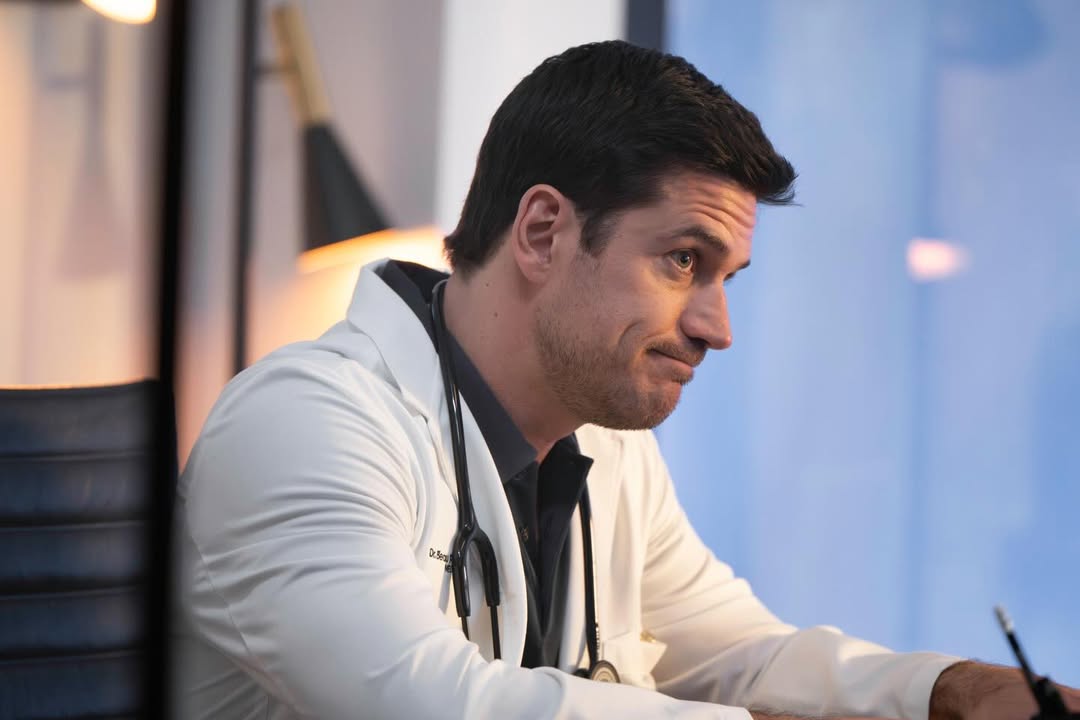 Ator Marco Pigossi estreia em série internacional da NBC