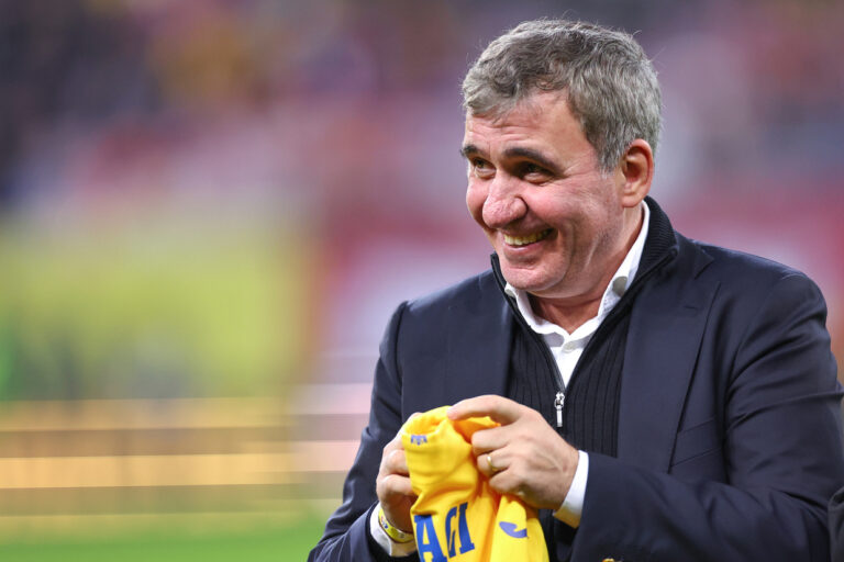 Hagi volta ao comando da seleção da Romênia após 25 anos